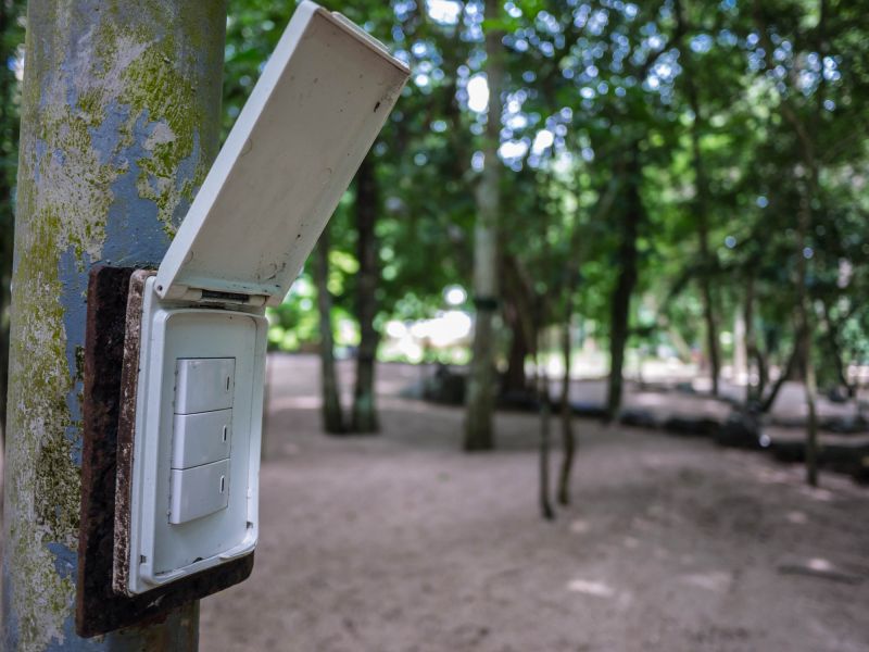 Outdoor Lights Repair